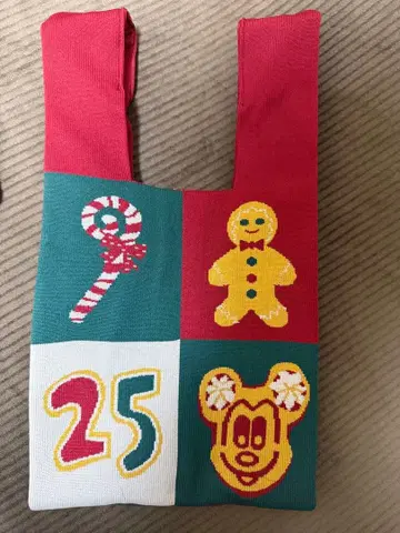 디즈니 리조트 크리스마스 2025 토트백 니트 미키