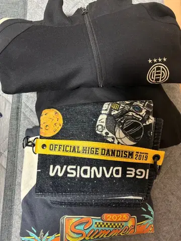 officialdism 굿즈 트랙 수트 페스티벌 T셔츠 등