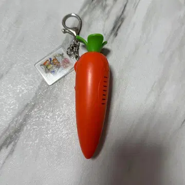 주토피아 당근펜 키링