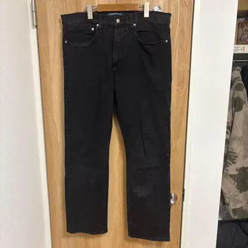 [ CALVIN KLEIN ] 스트레이트 데님 팬츠 블랙 W36