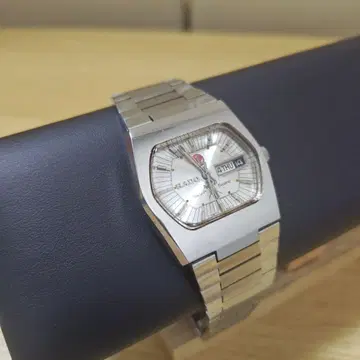 [ RADO ] 가동품 수동 와인딩 겸 자동 와인딩 실버 세이버