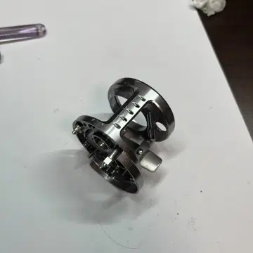 10 캘커타 컨퀘스트 100DC 오른쪽 프레임 조립 [ 관번MA ]