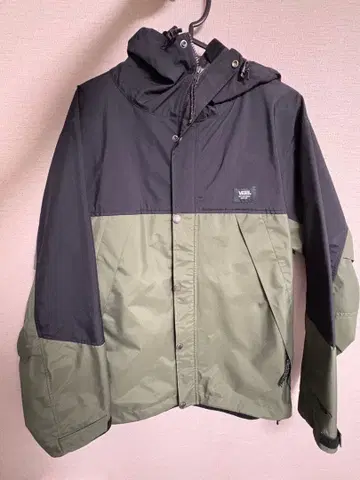 VANS 다운 자켓 L 블랙/올리브