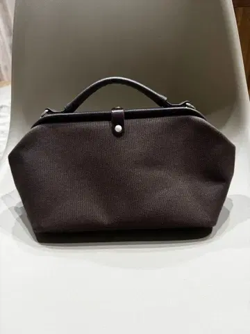 BAGWORKS 다크 브라운 숄더백