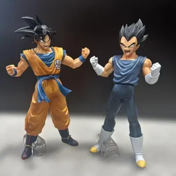 드래곤볼 손오공 베지터 피규어 2체 세트