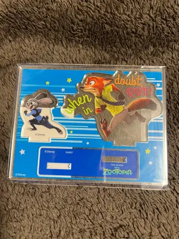 주토피아 아크릴 스탠드 닉