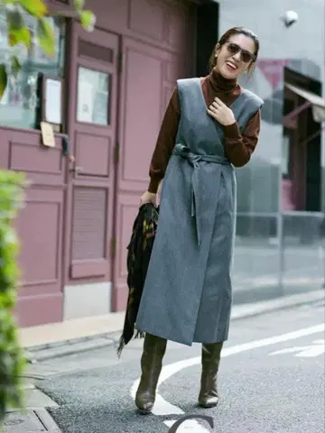 새상품급 베르메이유 페예나 2WAY 트윌 롱베스트 원피스 그레이