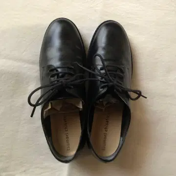 츠모리치사토 가죽 신발 22.5cm