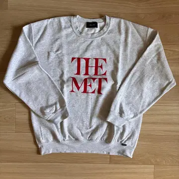 새상품급 THE MET x DELUXE CREW Medium GRAY