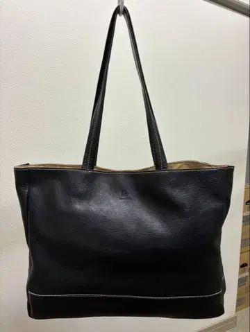 키소라 블랙 가죽 토트백 kissora