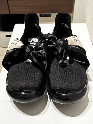 grounds JEWELRY HANKIE PUMPS BLACK