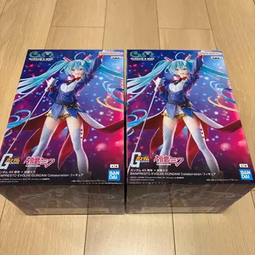 [ 미개봉 새상품 ] GUNDAM x 하츠네 미쿠 피규어 건담 콜라보