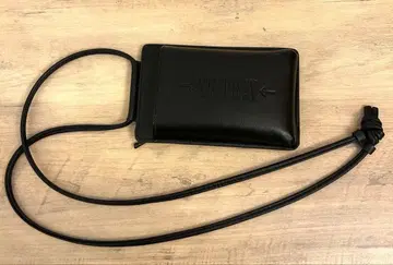 하뉴 유즈루 RE_PRAY 모바일 숄더백