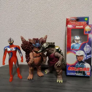 울트라맨 코스모스 하늘에서 온 선물 세트 하루노 무사시