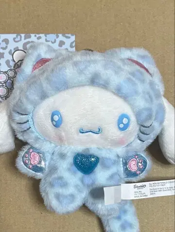 산리오 갸루 고양이 레오파드 무늬 마스코트 참 시나몬 시나모롤