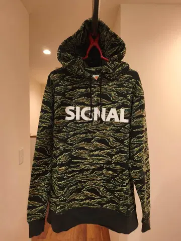 SIGNAL 카모플라쥬 패턴 후드 부착 후드티 L