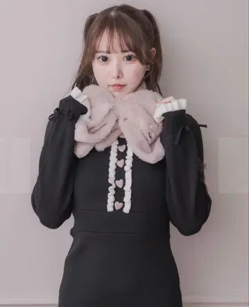 pium 빅 리본 펄 퍼 티펫 핑크