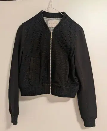 URBAN RESEARCH 블랙 블록 레이스 절개 크롭 블루종