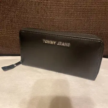 TOMMY JEANS 장지갑
