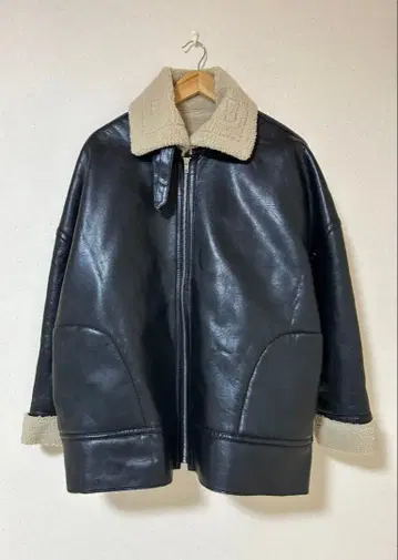 새상품급 W.W.G [WEB 한정판] 페이크 무스탕 자켓