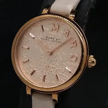 [정품 작동] 마크제이콥스 핑크 다이얼 QZ 여성용 손목시계 박스 포함
