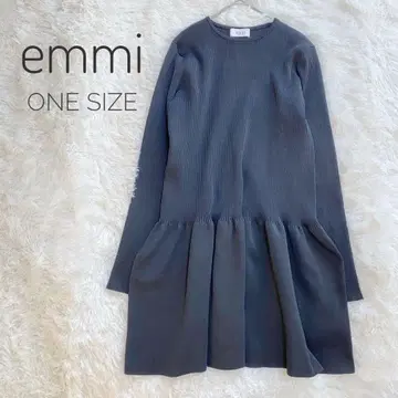 [ 미사용급 ] emmi 에미 플레어 니트 원피스 라메 미니 원피스 블랙