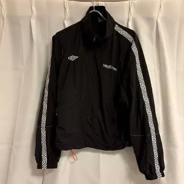 vaultroom VR x UMBRO NYLON JACKET