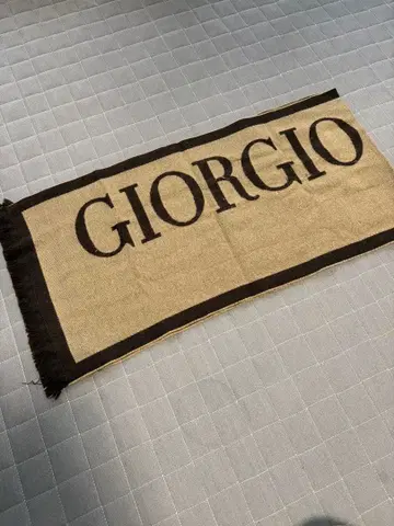 Giorgio Armani 머플러