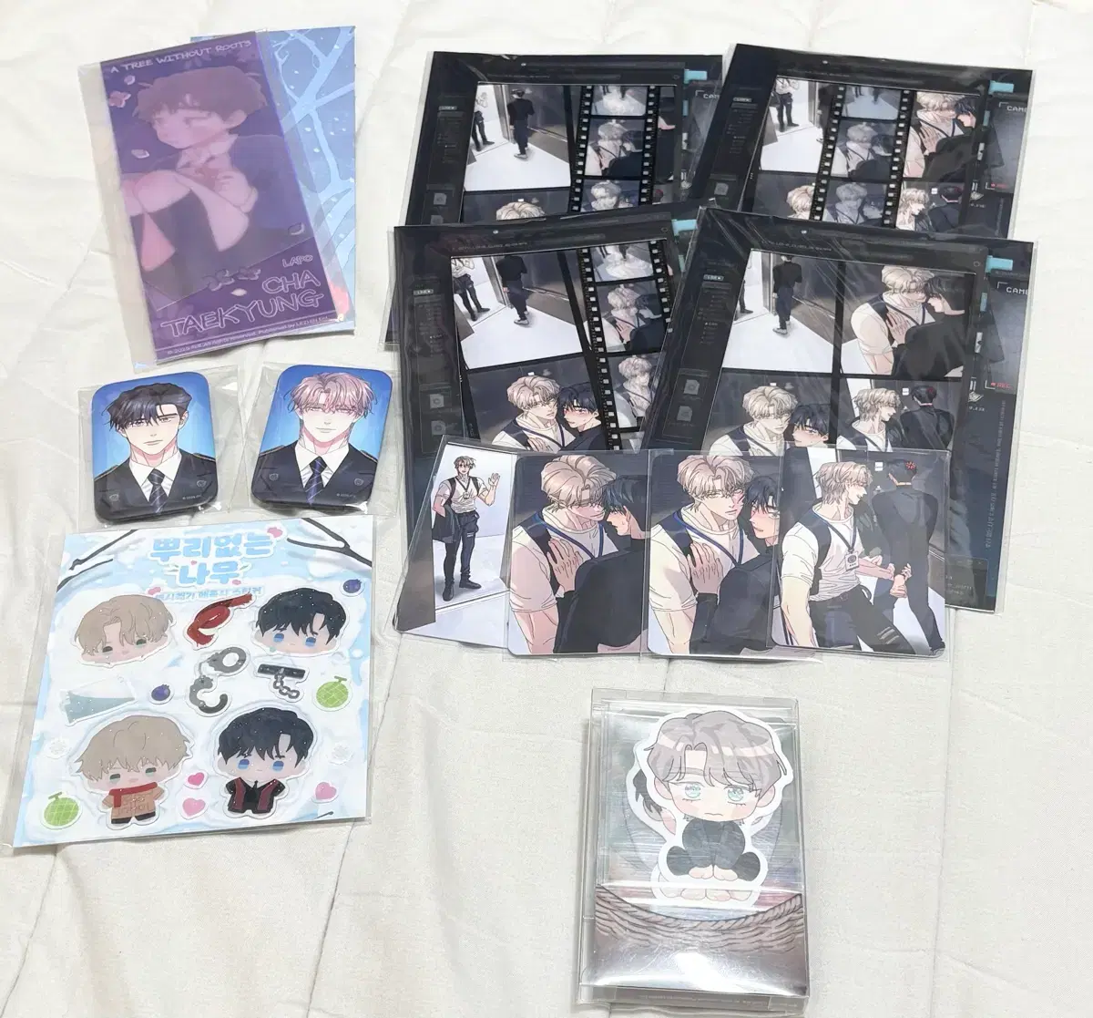 Abak No Roots Tree Pop Up CCTV Film Package Four Cut ID Photo Can Badge