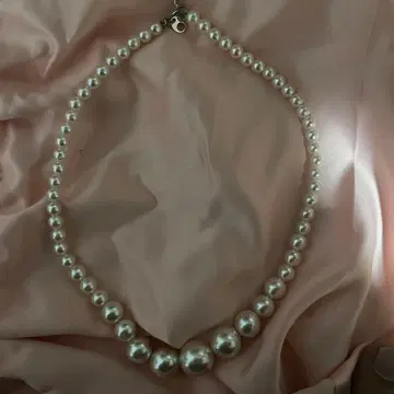 화이트 펄 목걸이