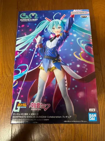 하츠네 미쿠 x 건담 콜라보 피규어