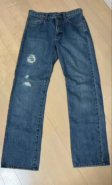 다크 블루 스트레이트 컷 데님 팬츠 UNIQLO