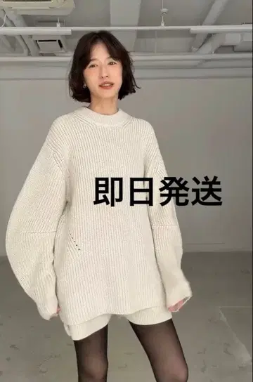 CLANE OVER FORM SLEEVE KNIT TOPS