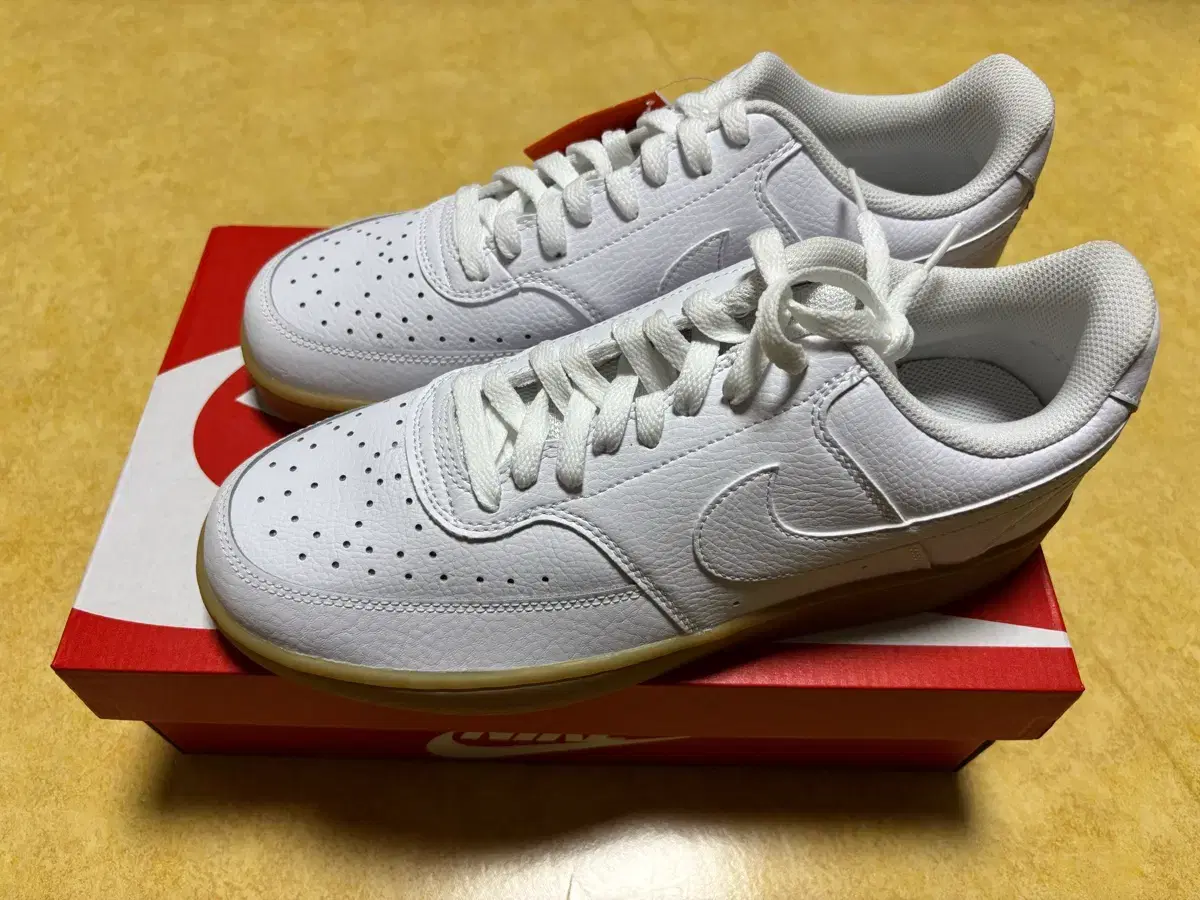(New product) Nike All White Court Vision Low sneakers 275mm