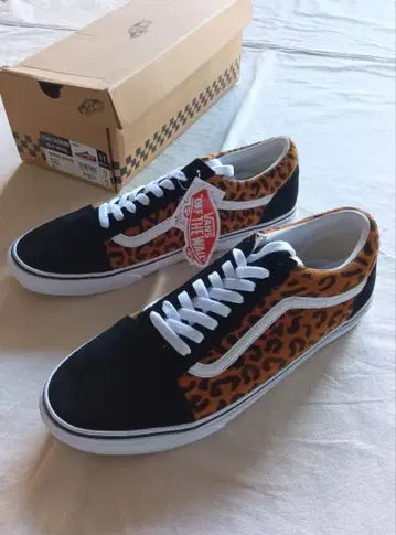 미사용 새상품 반스 VANS 레오파드 29cm 올드스쿨