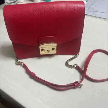 FURLA 훌라 빨간색 숄더 파티 데이트 새상품급 택, 주머니 있음