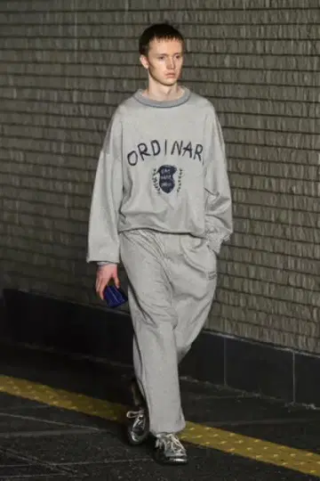 새상품급 24SS SHINYA KOZUKA 맨투맨 풀오버 그레이