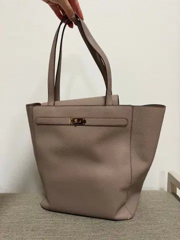 베이지 가죽 토트백