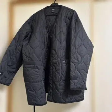 RVCA 블랙 퀼팅 자켓