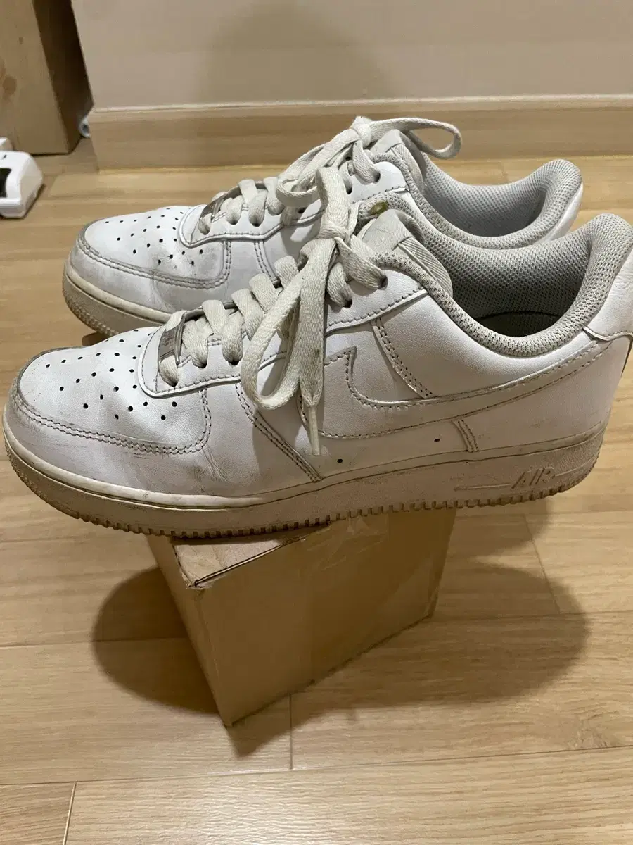 Nike Air Force All White (260)