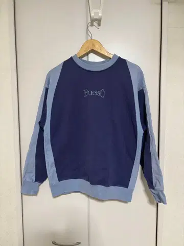 BlessU 맨투맨 L y2k