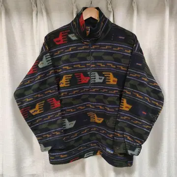 파타고니아 라이트웨이트 신틸라 스웨터 M 아나톨리아 25225 올 패턴