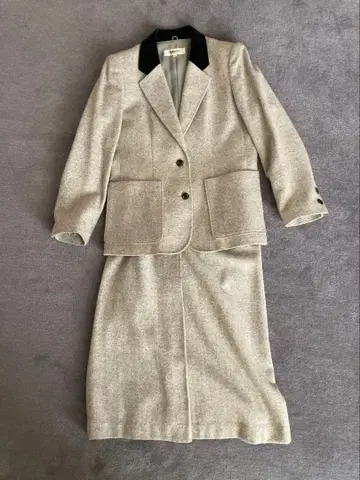 Louvre 울 혼방 셋업 헤링본 멜란지 그레이 사이즈 M 상당