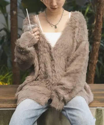 푹신푹신 페더 볼륨 V넥 롱 가디건