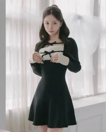 Darich 리본 퍼 플레어 니트 미니 원피스