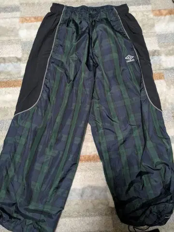 umbro 와이드 팬츠 블랙 그린 체크