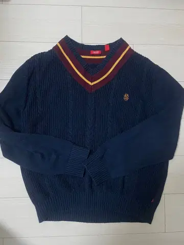 IZOD 네이비 V넥 케이블 짜임 스웨터