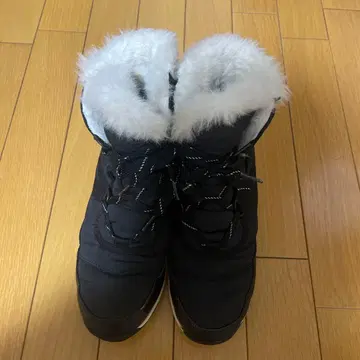 SOREL 퍼 포함 스노우 부츠 블랙