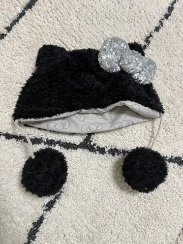 USJ 고양이 귀 플리스 모자 폼폼 포함