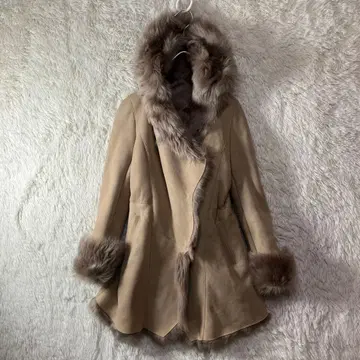 컨디션 최상 스페인산 라무 리얼 무스탕 양가죽 토스카나 퍼 코트 S